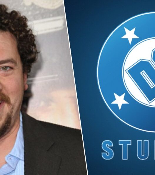 Booster Gold: David Jenkins Assume Roteiro da Série DC na Max Após Saída de Danny McBride