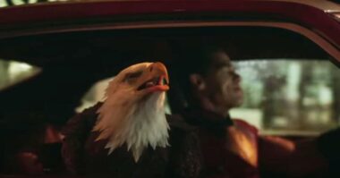 James Gunn Escolhe: Eagly Supera Krypto e Define o Vencedor da Luta entre Super Animais da DC