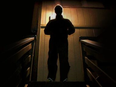 V/H/S e Creep: Shudder Pode Entregar o Crossover de Horror Found Footage Definitivo