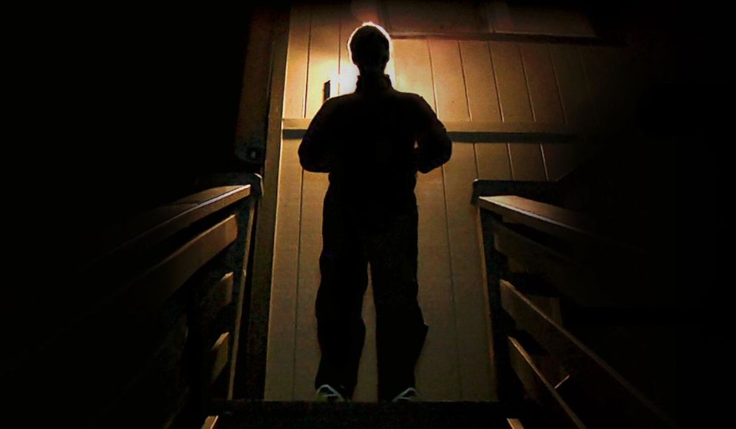 V/H/S e Creep: Shudder Pode Entregar o Crossover de Horror Found Footage Definitivo