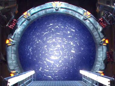 Stargate SG-1: 28 Anos de um Clássico da Ficção Científica que Continua Marcando Gerações