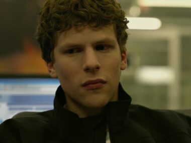 Bombástico! Jesse Eisenberg Deixa A **Sequência de A Rede Social**, Jeremy Strong Cotado para Mark Z