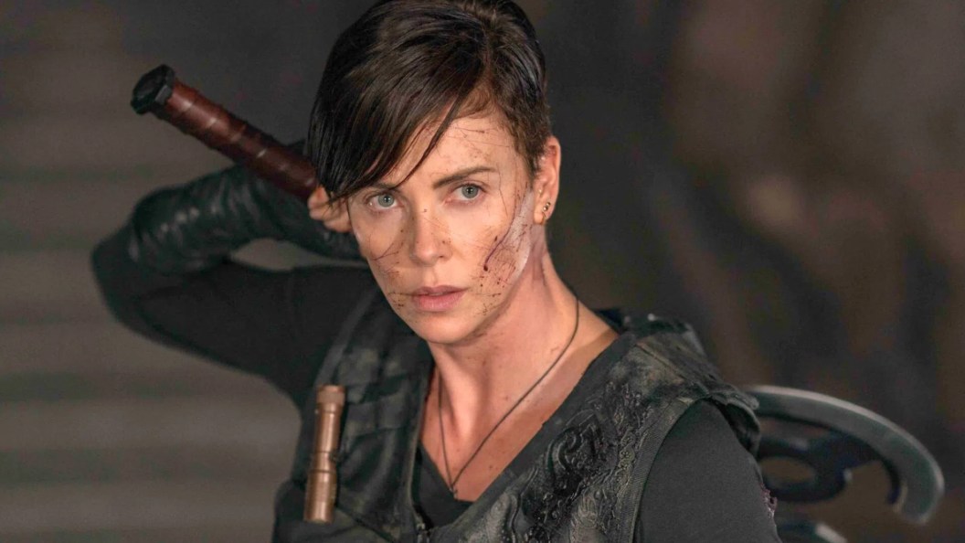 Victoria Mahoney: A Visão Sombria da Diretora de The Old Guard 2 para o Universo DC
