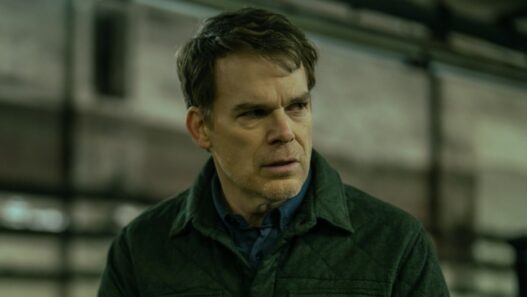 Apreensão em Dexter: New Blood: O Retorno de Scott Buck ao Roteiro Preocupa Fãs?