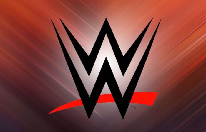 Seth Rollins Sofre Lesão no WWE Saturday Night's Main Event: Detalhes e Implicações para o Futuro da