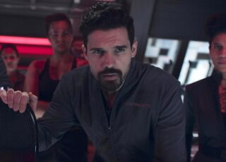 O Fascinante Universo de **The Expanse**: Por Que Essa Joia da Ficção Científica Precisa de um Final
