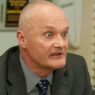 De Scrubs a Seinfeld: 5 Personagens de Sitcoms que Mereciam Seus Próprios Spin-offs