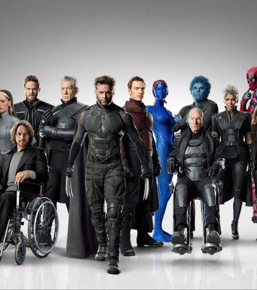 O Retorno de Mystique: Rebecca Romijn Detalha 7 Horas de Maquiagem para Avengers: Doomsday no MCU