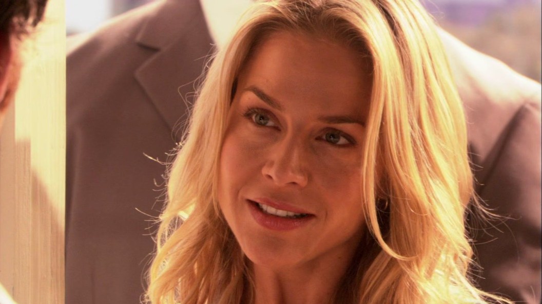 Julie Benz Lamenta Ausência de Rita em Dexter: New Blood – Entenda!