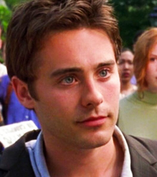 Lenda Urbana: O Cult Clássico dos Anos 90 Retorna ao Streaming no Shudder com Sequência e Notícias d