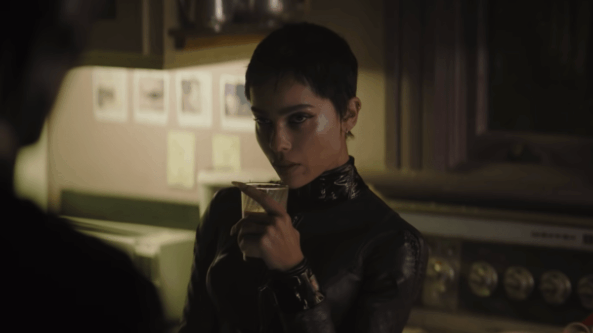 Zoe Kravitz em Caught Stealing: Longe de Catwoman, uma Nova Persona