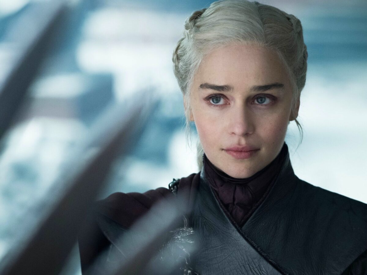 The Gorge: A Série de Fantasia da HBO que Supera as Expectativas