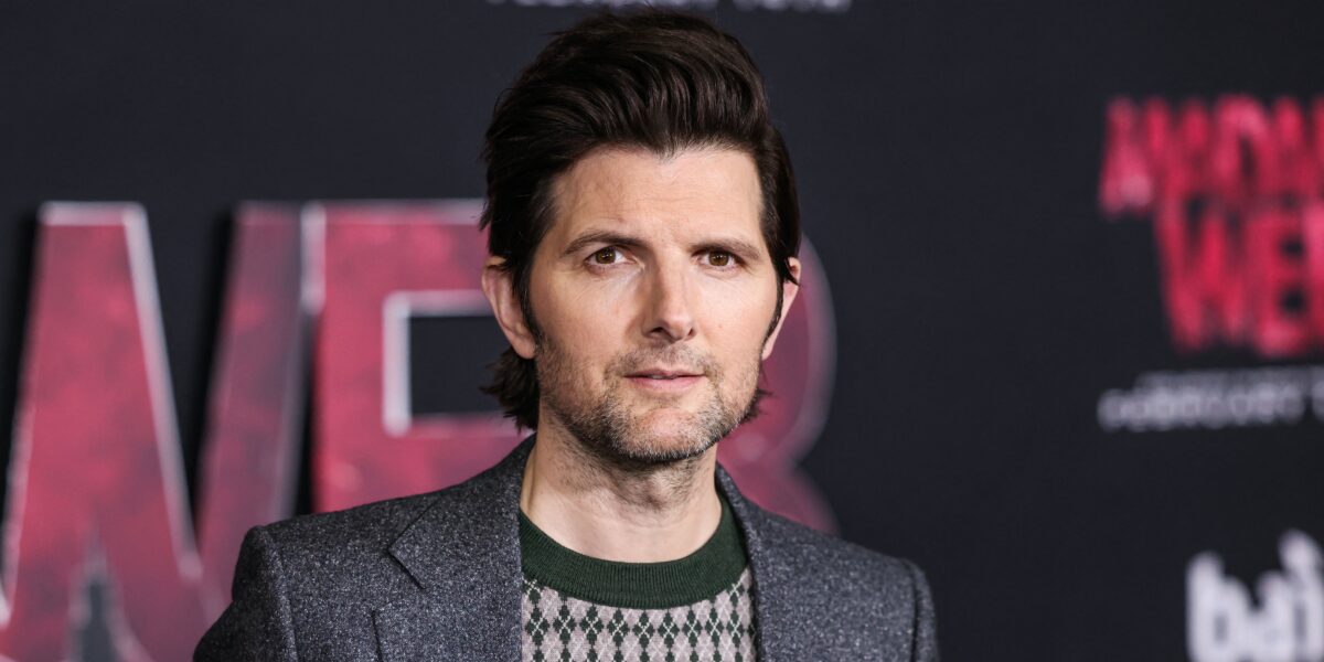 Adam Scott quase desistiu da atuação após perder papel em Six Feet Under