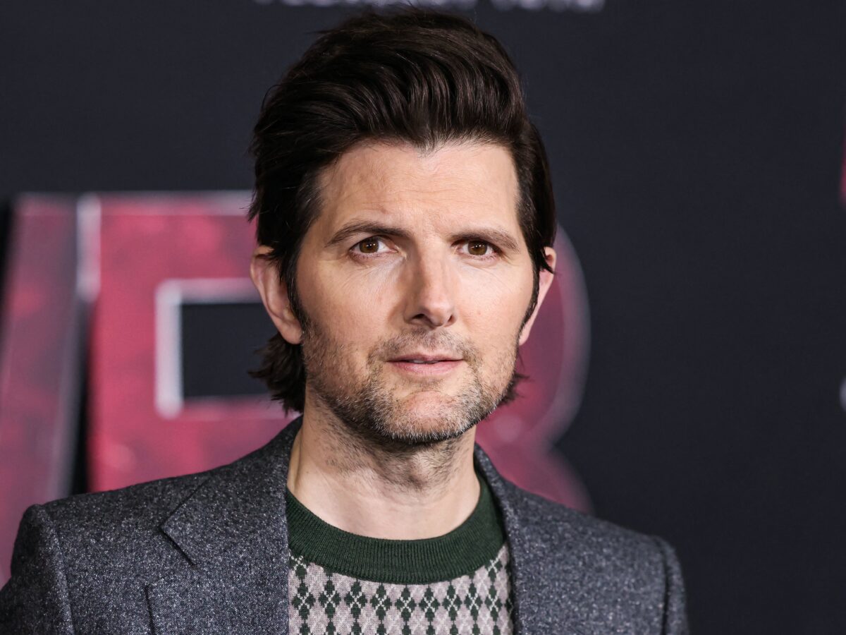 Adam Scott quase desistiu da atuação após perder papel em Six Feet Under