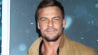 Alan Ritchson: Reação Inesperada aos Rumores de Batman
