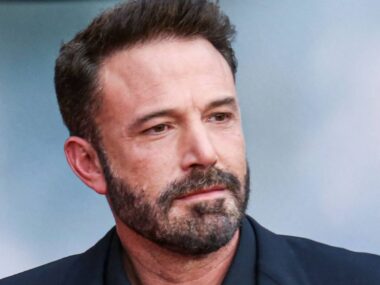 Ben Affleck detona seu filme, mas início é ótimo