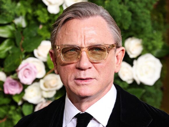 Daniel Craig em 007: Cassino Royale retorna ao streaming