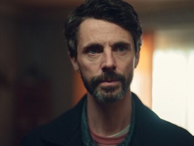 Dept. Q: Série de Matthew Goode na Netflix ganha 2ª temporada