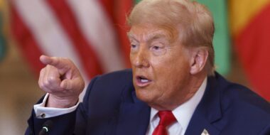 Trump Ataca Apresentador de TV e o Chama de "Criança Insegura"