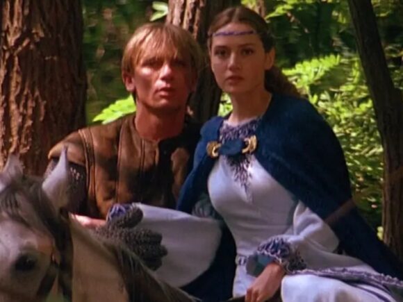 30 Anos de Magia: Por Que 'A Kid in King Arthur's Court' Se Tornou um Clássico Cult Inesperado