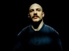 Bronson: A Performance Visceral que Definiu Tom Hardy Há 17 Anos