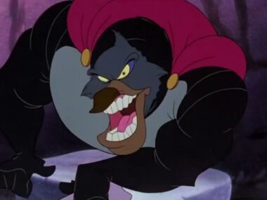 Descubra as Dublagens Inesquecíveis de Tim Curry em Personagens Animados Icônicos