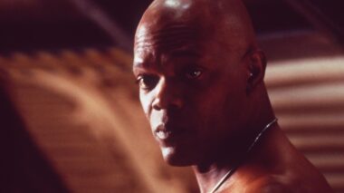 Filme **Esfera**: Um Thriller de Ficção Científica Subestimado de Michael Crichton, Agora Grátis no