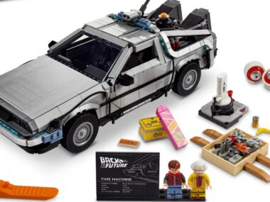 Mega Oferta: O Icônico Set LEGO DeLorean Máquina do Tempo de De Volta Para o Futuro Retorna Com Desc