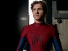 Tom Holland Surge em Novas Fotos de Spider-Man: Brand New Day, Revelando Pista Chave e Levantando Mi