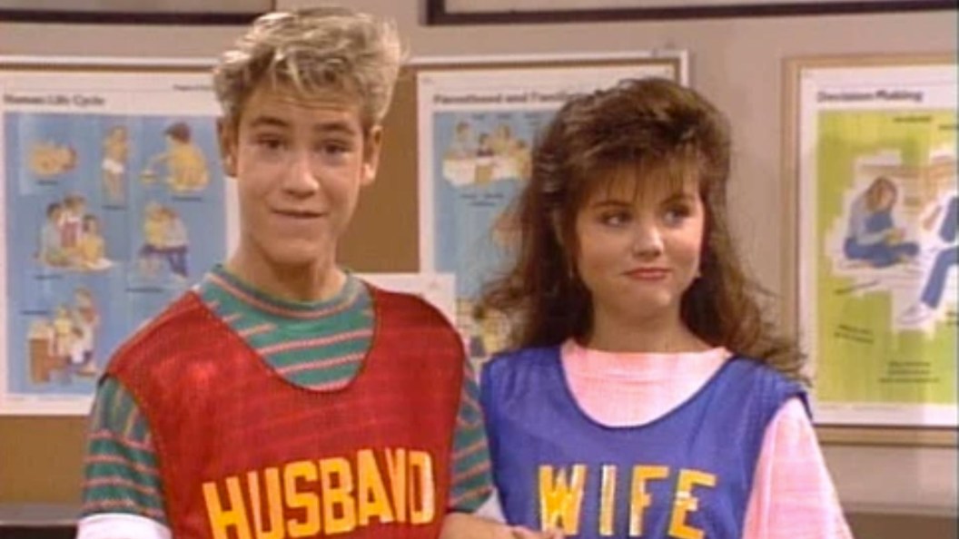Saved by the Bell: A Sitcom Clássica dos Anos 90 Agora Totalmente Grátis no Streaming!