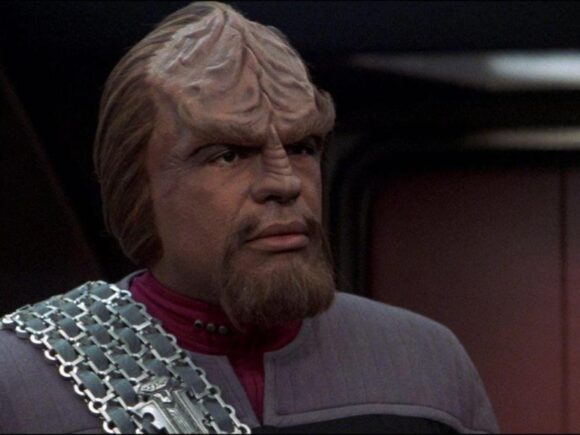 Ronald D. Moore: O Lendário Roteirista e o Legado dos Klingons em Star Trek