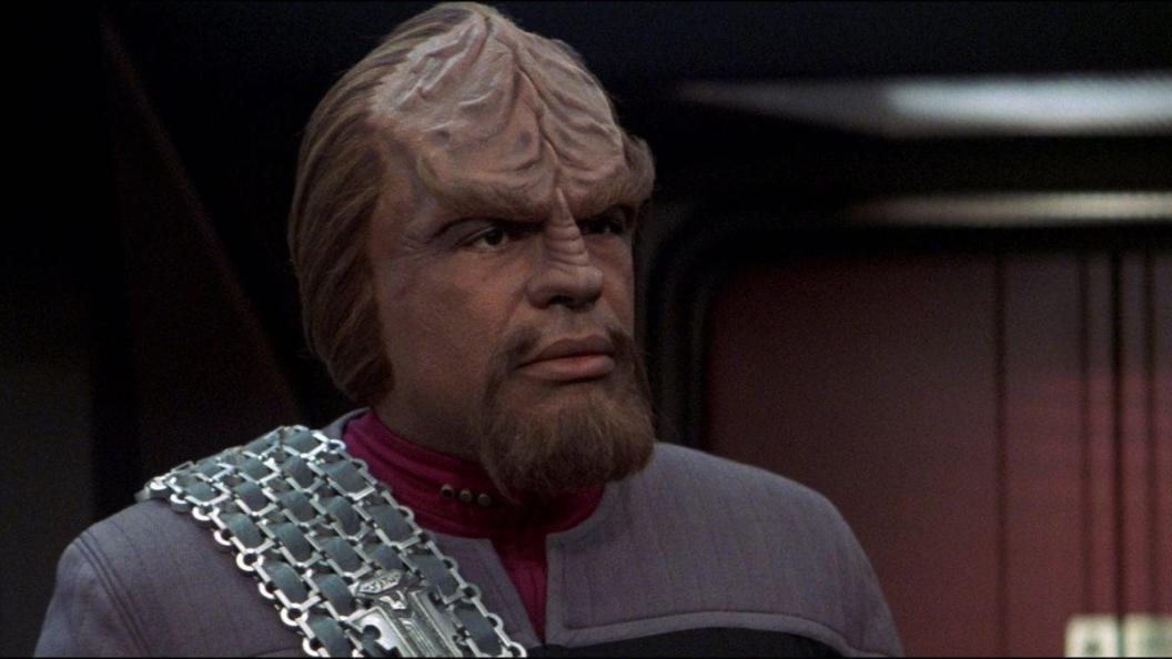 Ronald D. Moore: O Lendário Roteirista e o Legado dos Klingons em Star Trek