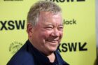 T.J. Hooker Netflix: Clássico de William Shatner Retorna como Filme de Ação e Comédia, Surpreendendo