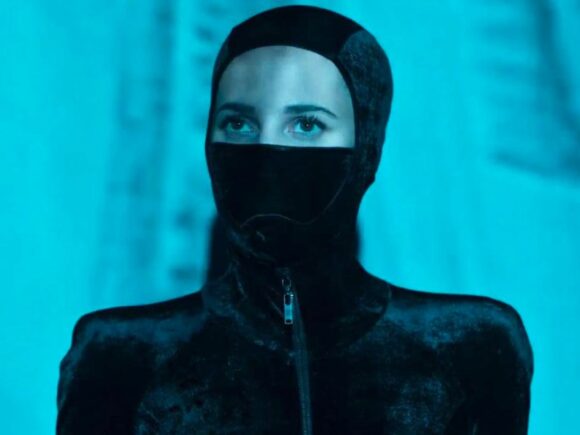 Após The Assessment, Descubra Irma Vep: A Série Imperdível de Alicia Vikander