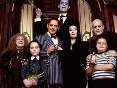 Maratona Macabra: Como Assistir aos Filmes da Família Addams de Graça para Acompanhar Wednesday na N