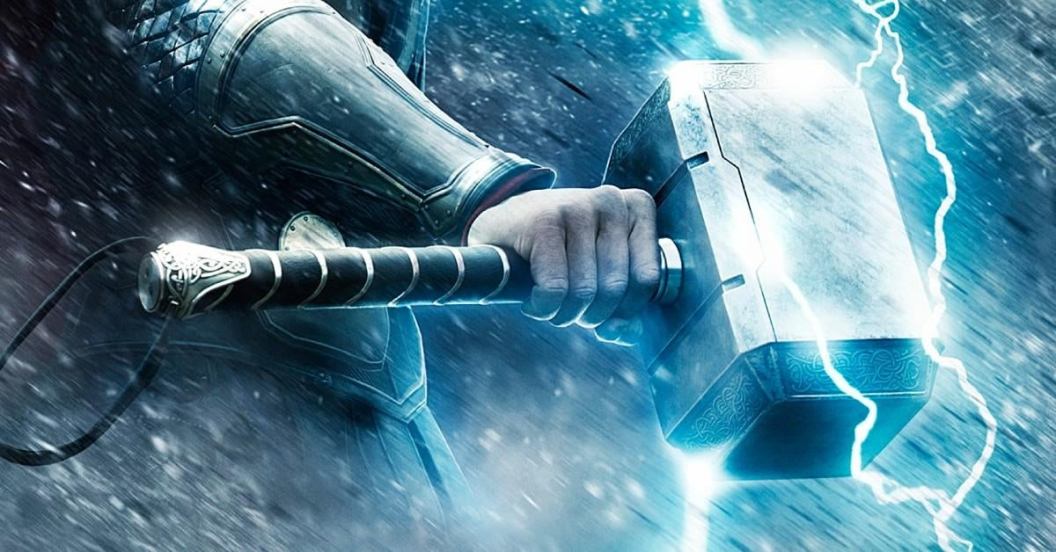 Mjolnir no MCU: O Ranking Definitivo dos Personagens Mais Fortes que Empunharam o Martelo de Thor