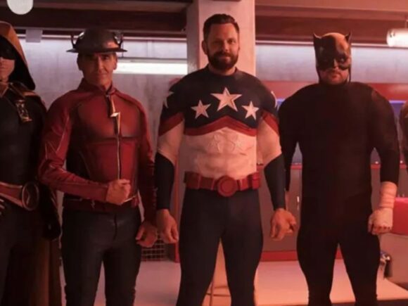 O Resgate de **Jay Garrick**: Como Stargirl Revitalizou o Flash da Era Dourada Pós-Arrowverse