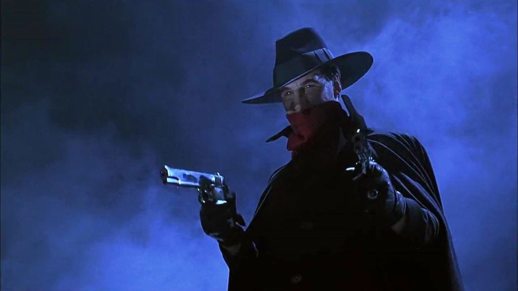 The Shadow (1994): O Fracasso de Bilheteria que Moldou a Lenda do Batman