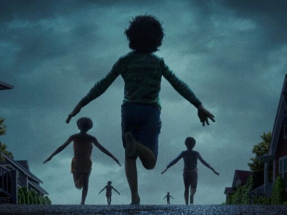 Armas: Novo Filme de Terror de Zach Cregger Quebra Recordes de Bilheteria em Tempo Relâmpago