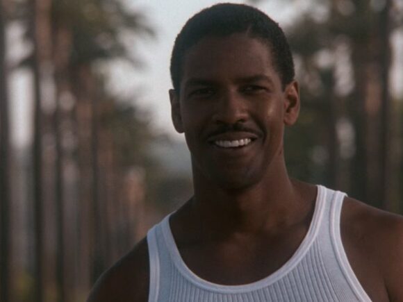 Sucesso no Streaming: O Diabo Veste Azul, a Joia Esquecida de Denzel Washington