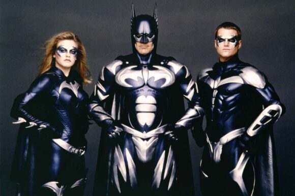 O Legado Camp e Cult de Batman & Robin: Alicia Silverstone Defende o Clássico de Joel Schumacher