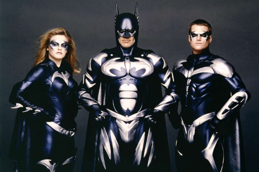O Legado Camp e Cult de Batman & Robin: Alicia Silverstone Defende o Clássico de Joel Schumacher