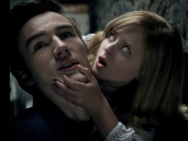 **Ouija: A Origem do Mal** – O Surpreendente Filme de Terror de Mike Flanagan Grátis no Tubi