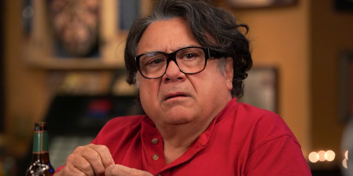 Novo Casamento de Frank em It's Always Sunny: Explicação do Final da 17ª Temporada
