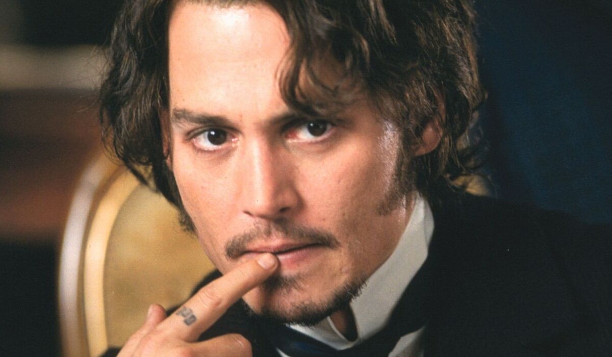 O filme de terror de Johnny Depp que foi chamado de 'sem graça' retorna ao streaming