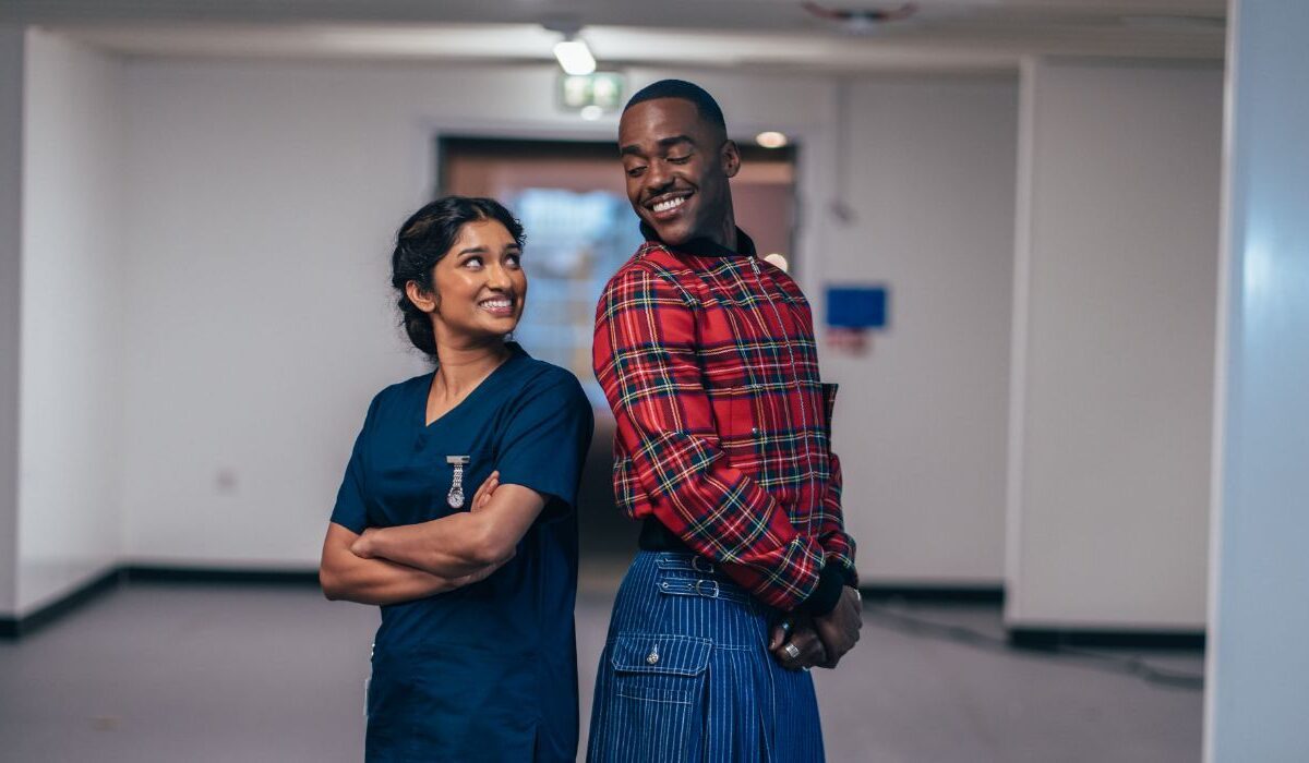 Produtora de Doctor Who defende Ncuti Gatwa e Jodie Whittaker