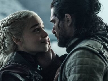 O Romance de USu0024 208 Milhões de uma Estrela de Game of Thrones Volta aos Charts