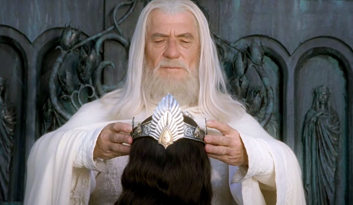 O Coroação de Aragorn em O Senhor dos Anéis: Um Significado Mais Profundo