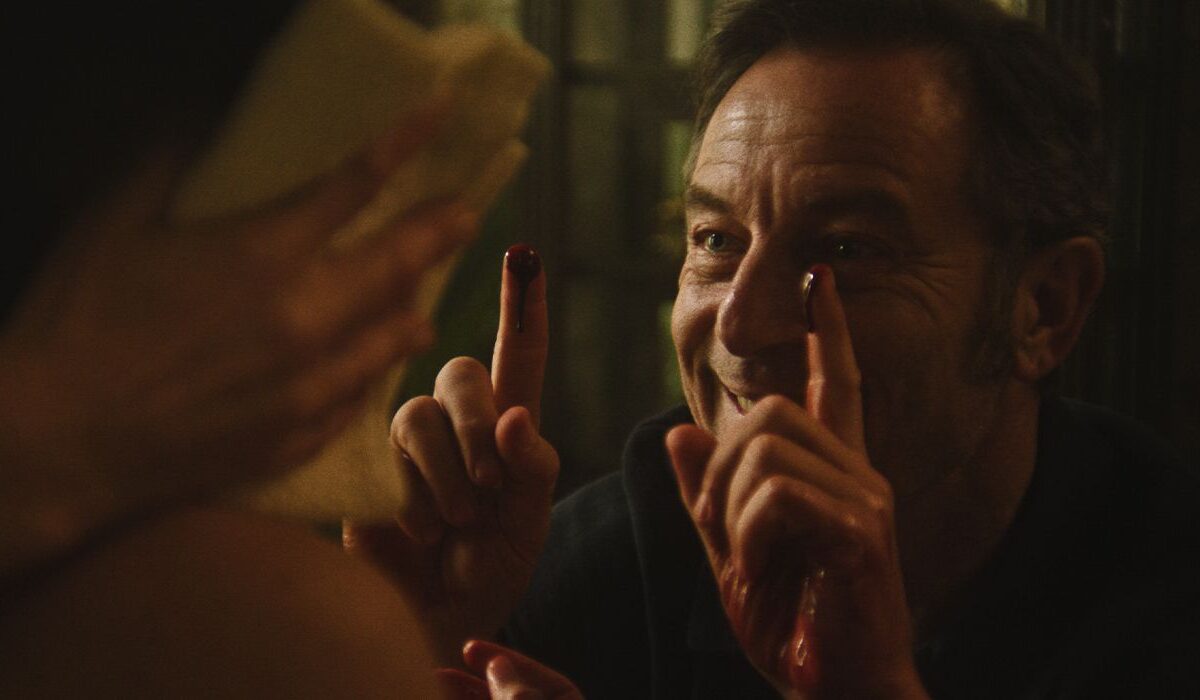 Honey Bunch: Primeiro olhar do thriller de Jason Isaacs