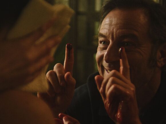 Honey Bunch: Primeiro olhar do thriller de Jason Isaacs